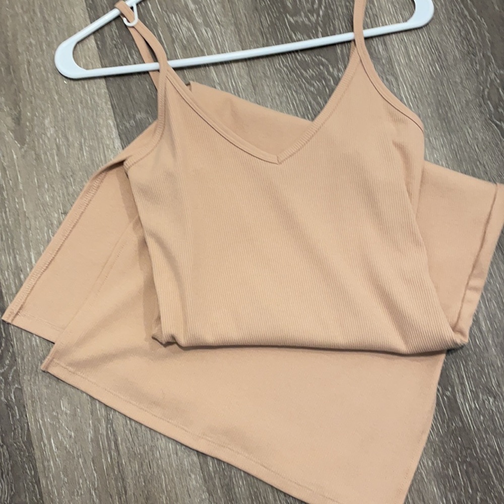 Forever21 Ribbed MIDI Dress in Nude - Picture 2 of 4